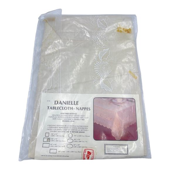 Vintage Danielle Tablecloth - Napples 54" × 72" - Picture 4 of 5